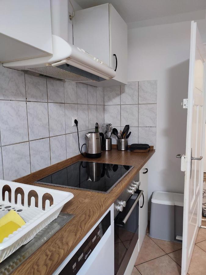 Gemuetliche Zwei-Zimmer-Wohnung Am Regnitzufer Bamberg Bagian luar foto